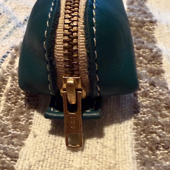 Peacock Small Sidekick - Picture 4 of 6